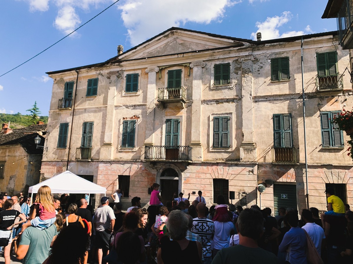 Le Arti Sceniche Approdano In Alta Langa A Gorzegno Nasce Il Polo