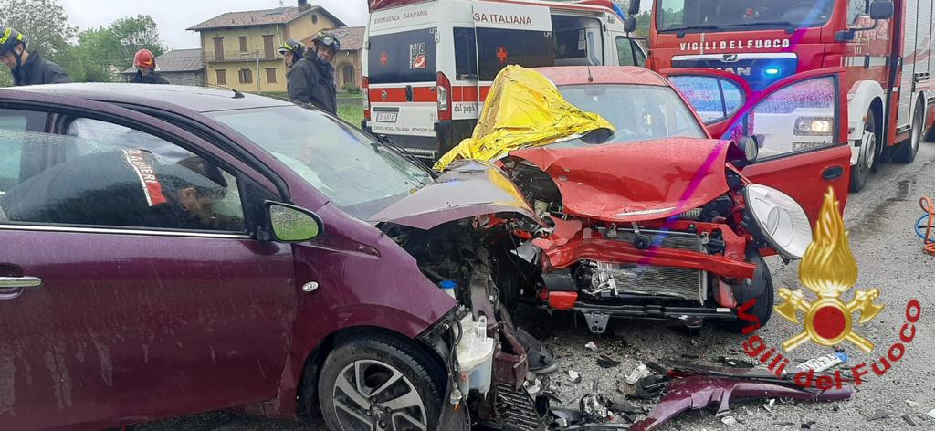 Tragico Frontale A Villanova Mondovì: Deceduta Una Donna, Ferito Un ...