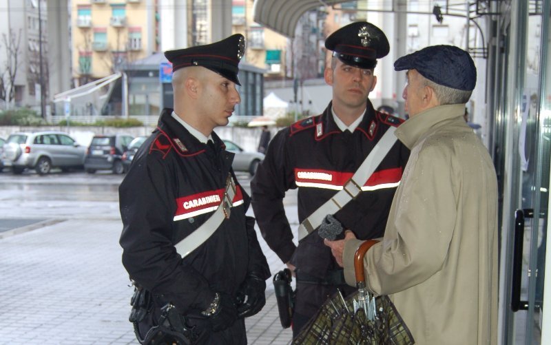 Ancora truffe agli anziani: cinque casi denunciati dai carabinieri in  Granda 