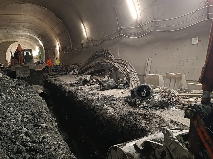 Tenda aperto in modalità cantiere per le festività? Tutti ci sperano, ma nessuno ci crede