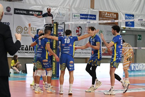 Volley A3M. Niente da fare contro San Giustino: Savigliano dura un set, poi gli umbri s'impongono 1-3