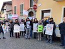 Il gruppo di manifestanti ieri in paese