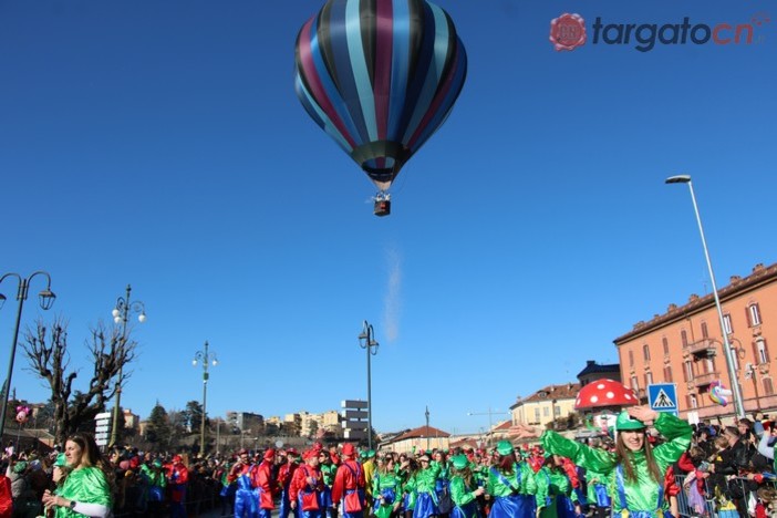 Mondovì: domenica la sfilata di Carnevale, ma senza mongolfiere