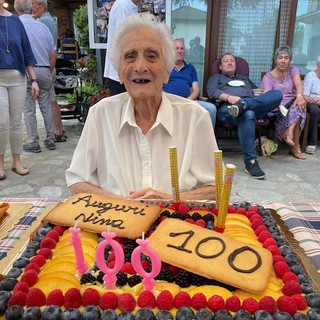 100 anni di nonna Nina: alla Cà Bianca di Roccabruna un compleanno davvero speciale