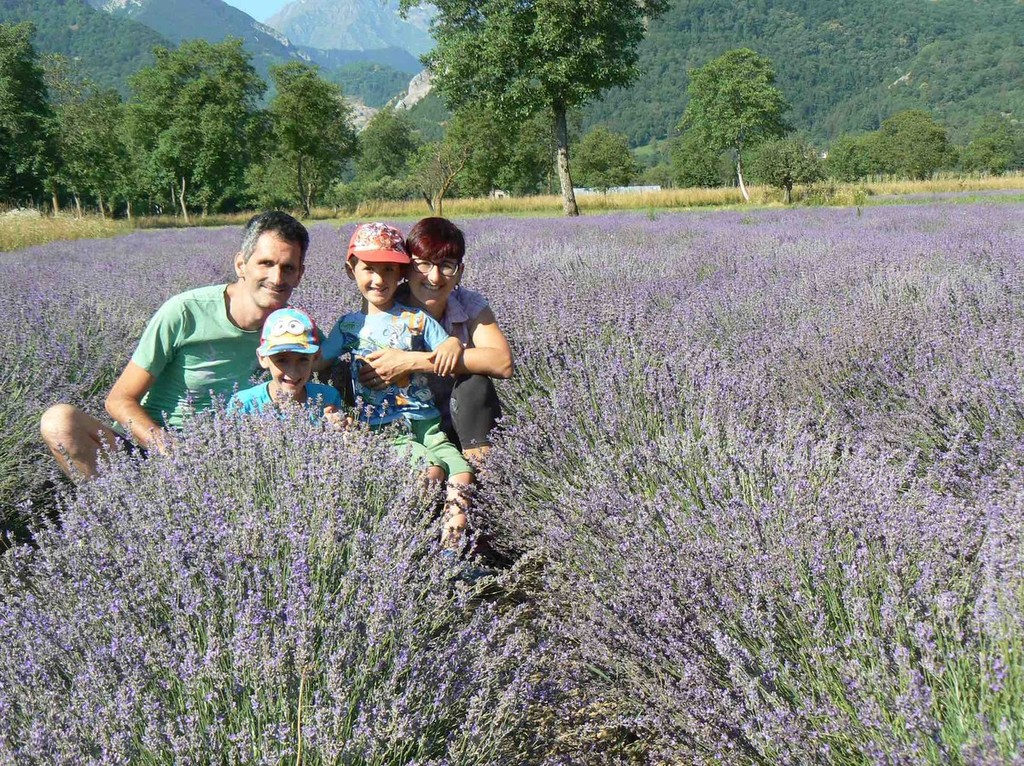 L'azienda agricola “La Rupe” di Roccavione gestita da Bruna, 38 anni,  diplomata, si occupa di lavanda officinale (FOTO) 