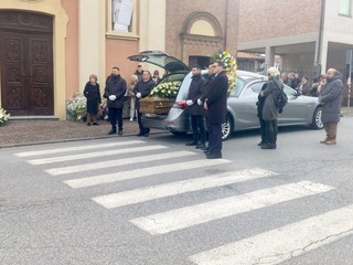 Oggi a Magliano Alfieri i funerali di Gianni Bertolotto, stimato medico