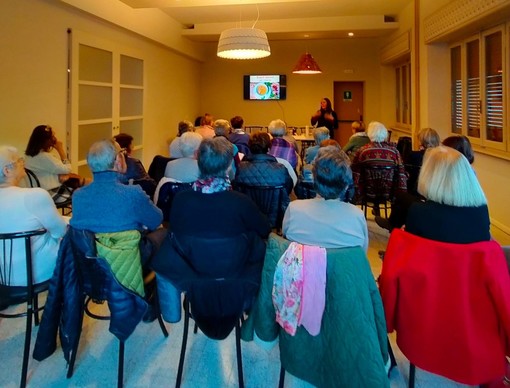 Facilitazione digitale per anziani, il corso a Roccasparvera