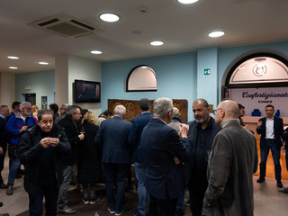 Nelle foto alcuni momenti della presentazione avvenuta ieri sera presso la sede dell'associazione di categoria provinciale