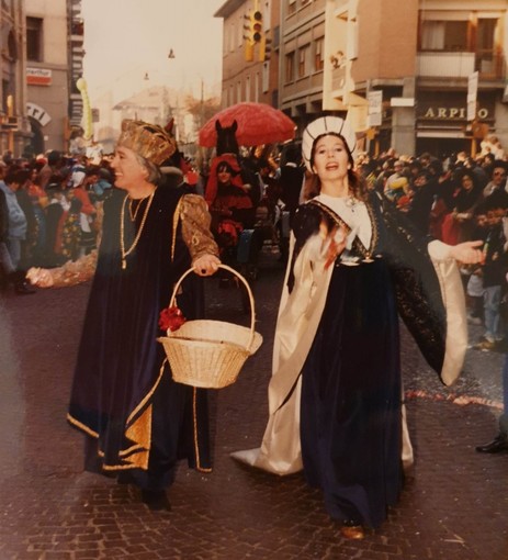 Armando Ambrogio e Maura Forneris, nei panni di Robaldo de Braida e Madonna Beatrice ai tempi del Carlevé ëd Bra