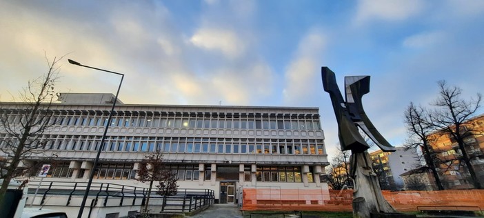 L'ex Tribunale di Saluzzo  è la nuova sede provvisoria degli studenti del liceo Classico e Scientifico Bodoni  Bodoni