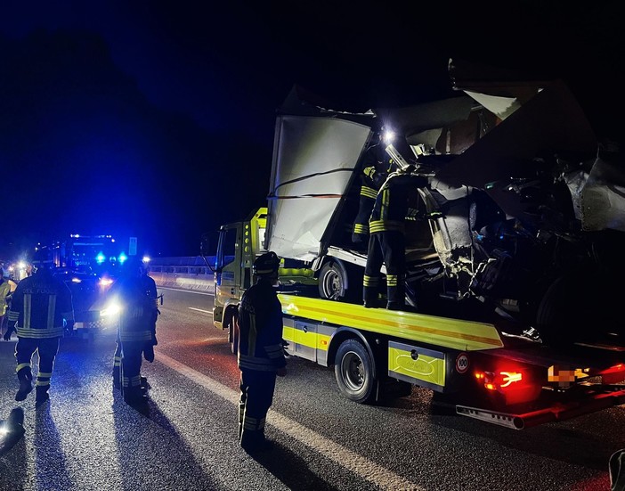 Fossano, incidente sull'A6 in direzione Savona: una persona ferita