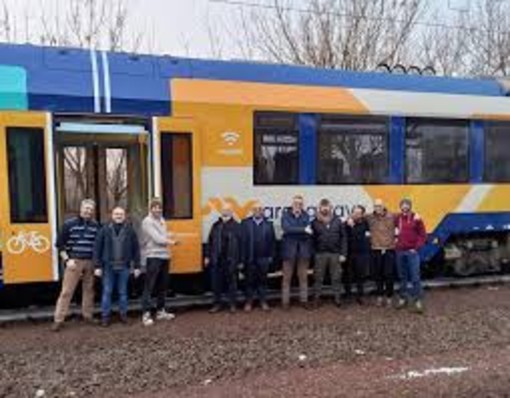 Il treno Arenaways che opererà la linea Cuneo - Saluzzo- Savigliano