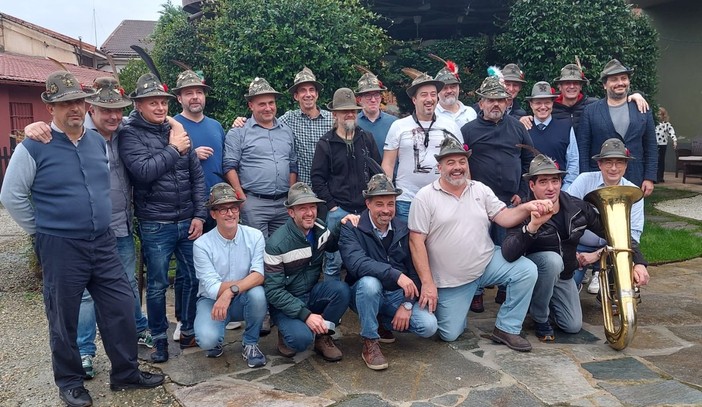 Dopo 30 anni si rivedono gli Alpini del 1993-94 della Caserma Montegrappa di Torino