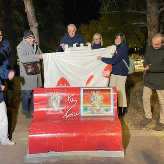 In piazzetta Aido a Bra nuove panchine per diffondere la cultura del dono