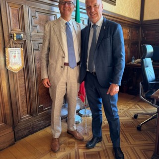 Da destra nella foto il senatore Giorgio Bergesio col ministro dell’Istruzione e del Merito Giuseppe Valditara