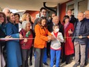 Il ministro Alessandra Locatelli in visita al centro Aghav di Bra per l'inaugurazione della panchina della gentilezza [FOTO E VIDEO]