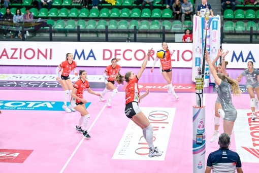 Le Gatte in azione durante il match contro Busto (Foto di Danilo Ninotto)