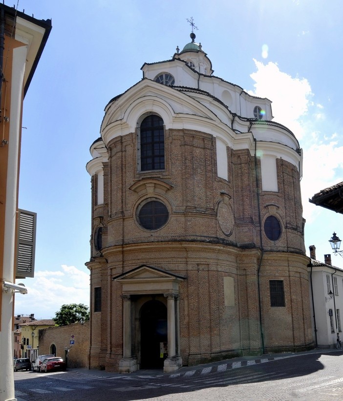 La chiesa di Santa Chiara a Bra