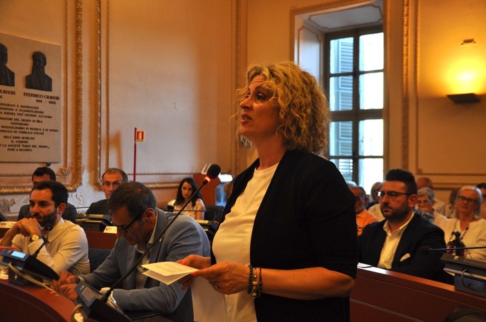 Giuliana Mossino (Lega) durante l'interrogazione presentata insieme a Carlo Patria (Fdi)