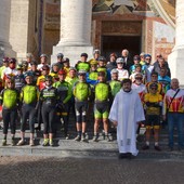 Nelle foto di Luciano Cravero il collettivo dei ciclisti e alcuni momenti dell’evento