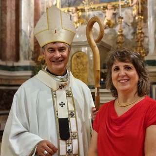 In foto, monsignor Roberto Repole con Silvia Gullino