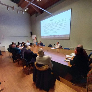 I membri della V commissione e il vicesindaco Serale