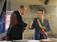 La stretta di mano fra il sindaco Amorisco ed il segretario comunale Taddeo