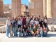 Una classe dell'ultimo anno del Liceo Classico in viaggio di istruzione in Grecia.