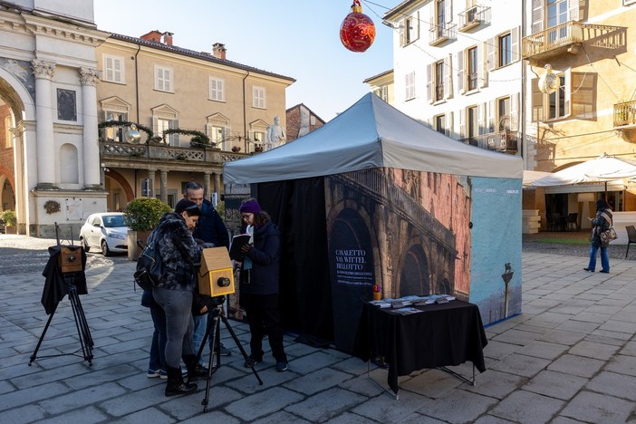 Mondovì, in piazza Fontana a Mondovicino la grande tenda de &quot;I segreti della camera ottica&quot;