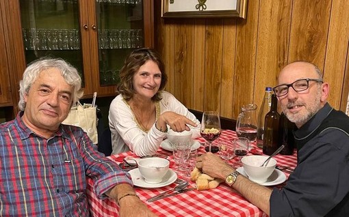 Claudio Achino, Paola Gula e Davide Sciandra sono i fondatori della Compagnia Semiseria delle Raviole al Vin