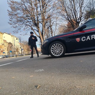 Alimenti scaduti e sicurezza sul lavoro: Carabinieri elevano sanzioni per 17mila euro