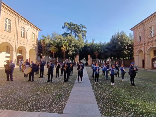 Costigliole Saluzzo celebra il IV Novembre: omaggio ai caduti per la Patria e richiamo alla pace