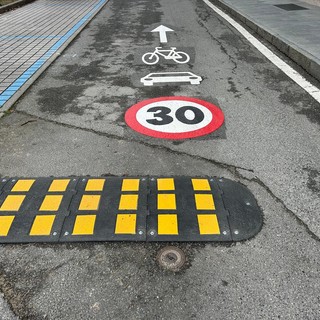 &quot;Alba a misura di ciclista&quot;: controviali a 30 km/h e nuova segnaletica in corso Langhe e corso Italia