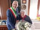 Agostina Gandolfo, 100 anni, con il sindaco Davide Sannazzaro