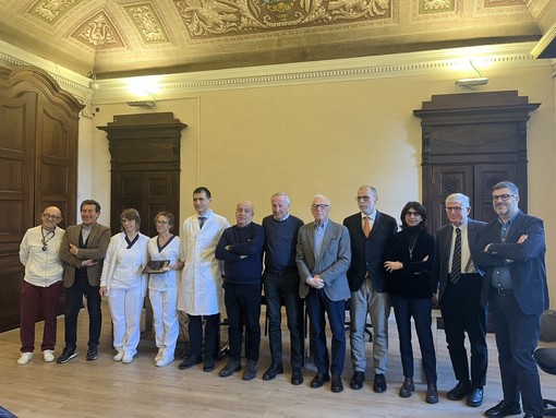 La cerimonia di inaugurazione delle nuove apparecchiature donate dalla Fondazione Cr Saluzzo