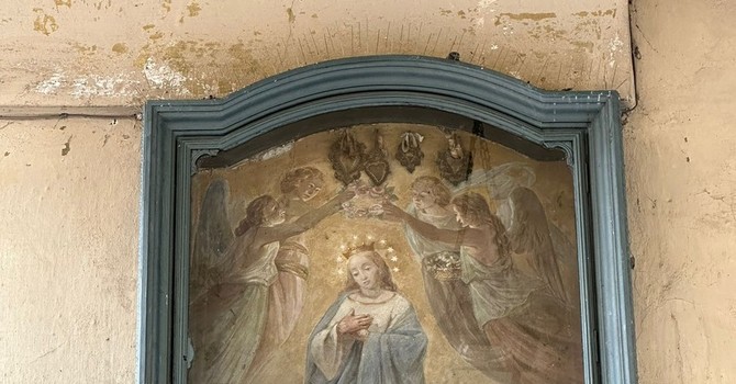 Saluzzo, il dipinto di Porta Vacca tornato visibile