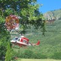 L’elicottero dei Vigili del Fuoco a Valdieri per il recupero dei 19 escursionisti bloccate in tre rifugi della Valle Gesso [FOTO]