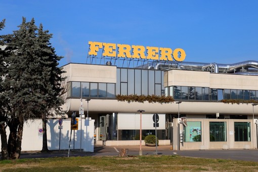 Lo stabilimento Ferrero di Alba (foto Andrea Boano)