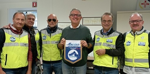 Dal Moto Club della Polizia di Stato una donazione per il progetto Pet dell'ospedale di Cuneo