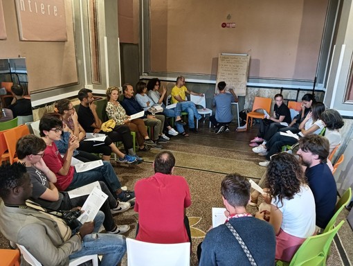 Un incontro di Filosofia in Stazione nel settembre scorso)