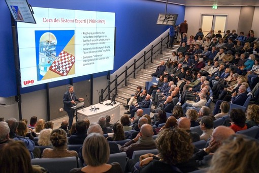 Nelle foto di Mauro Gallo alcuni momenti della lezione magistrale del professor Luigi Portinale, che ha chiuso l’anno di conferenze organizzate dalla Fondazione Ospedale Alba-Bra