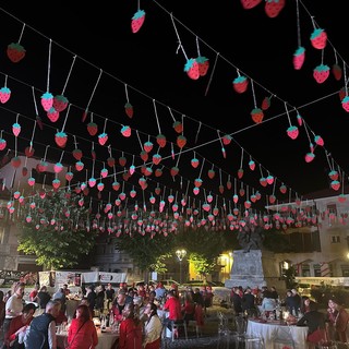 La Cena in Rosso