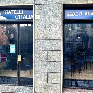 Nuovi atti di vandalismo ai danni della sede albese di Fratelli d'Italia