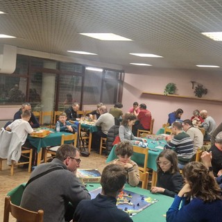 La serata &quot;giochi in scatola&quot; in via Rio Misureto