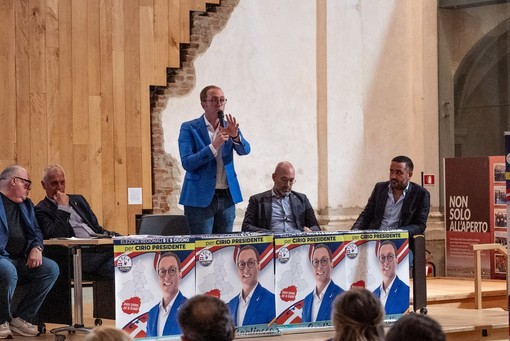 Grande partecipazione alla serata politica a Savigliano con il consigliere regionale Matteo Gagliasso