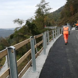 Dopo anni di senso alternato, domani riapre la strada provinciale 102 tra Gottasecca e la Liguria