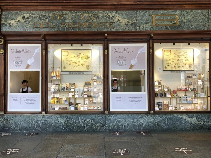 Lo storico “gelato di latte” Biraghi presente anche quest’anno a Torino nel negozio di piazza San Carlo
