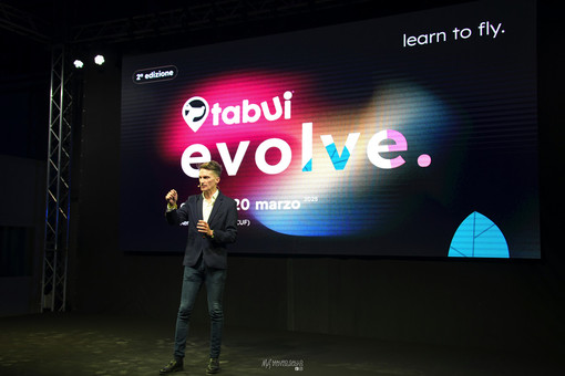 tabUi EVOLVE 2025: innovazione e turismo per la seconda edizione dell'evento all'aeroporto di Levaldigi