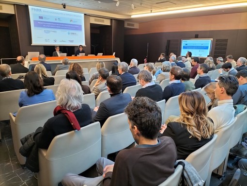 La conferenza al Centro Incontri della Fondazione CRC