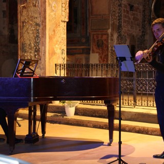 Lorenzo Bongiovanni (pianoforte) e Nicola Dho (violino)